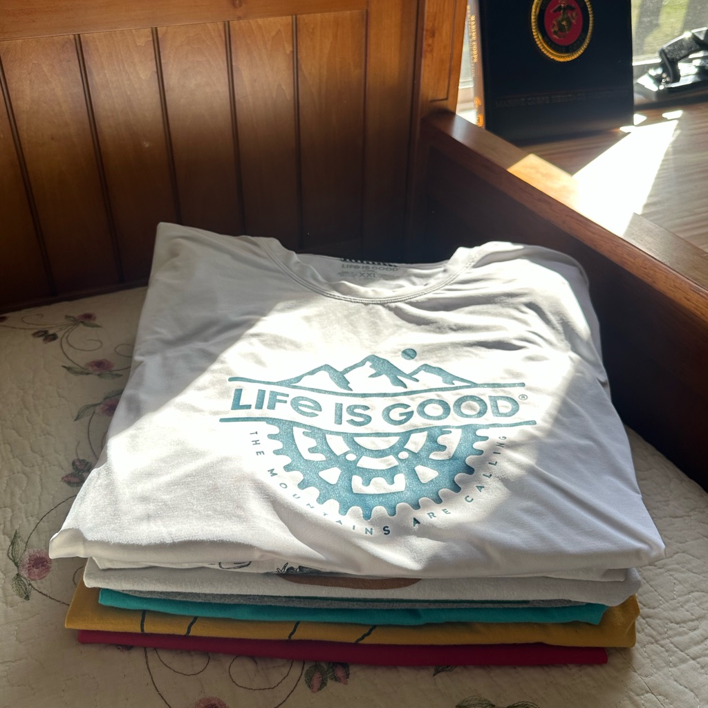 Mystery Box: 7 Xl Tees